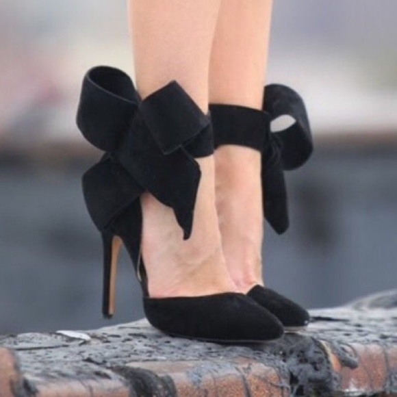 Aminah Shoes - Aminah Black Bow Heel Pump